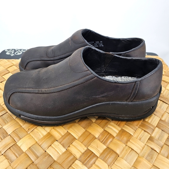 Dansko Brown Clogs Size 41 - Picture 1 of 11